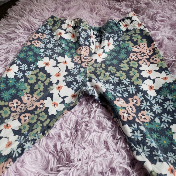 2 pairs of girl leggings - Picture 3 of 7